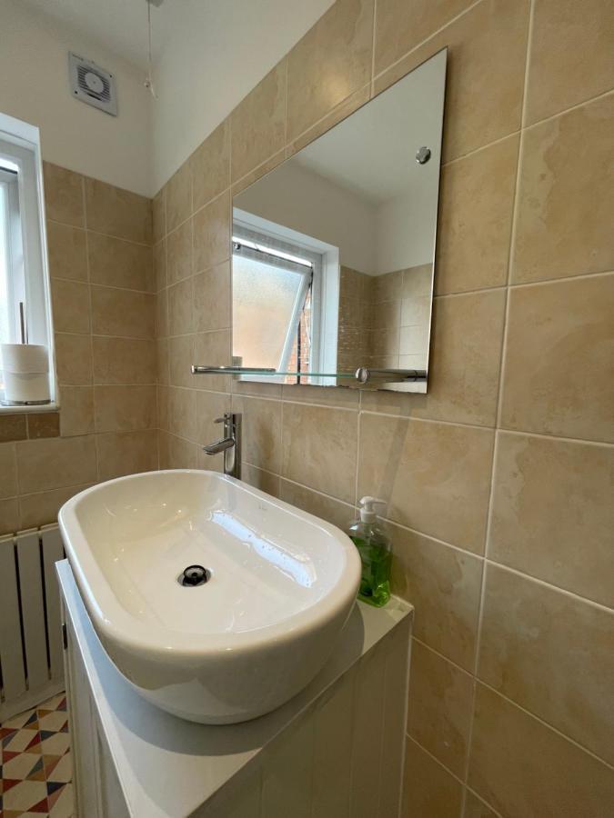 Nottingham Home Stay Экстерьер фото